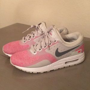 [Nike] airmax zero size: 5.5Y